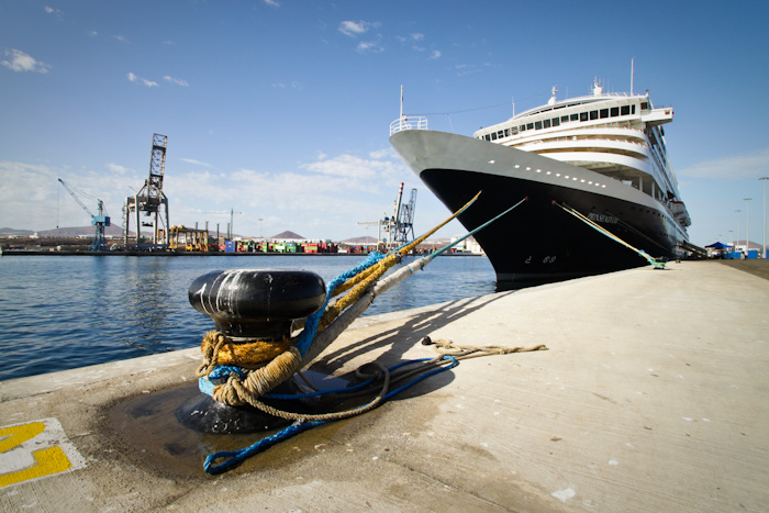 HAL Prinsendam.