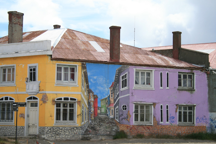 Interesting paintwork on a building on the sea front (photo from 2007 trip).