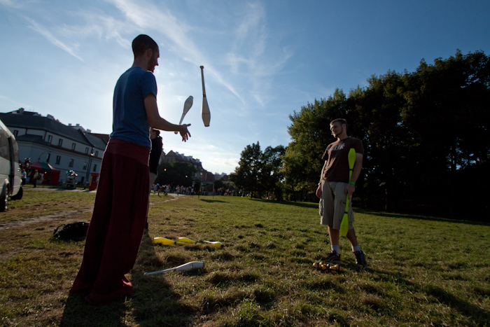 Declan and Jeff sharing tricks.