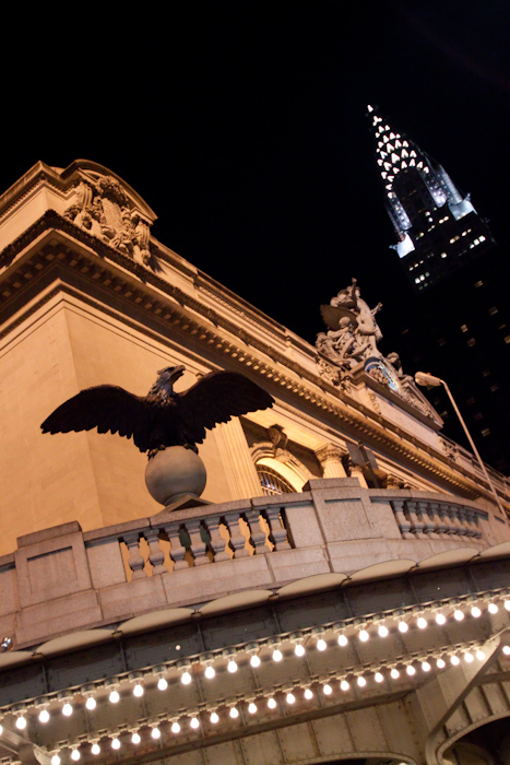 After eating a burger (burger eating will be a blog post all of its own) I walked over to Grand Central Station. Here's a corner, with another city landmark in the background.