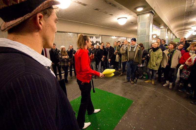 The BVG security allowed one final act. Andy Snatch closed the show with a club routine.
