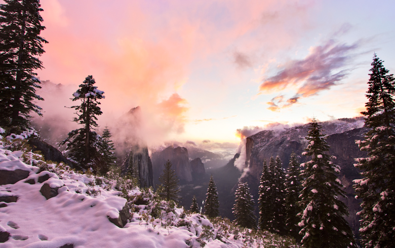 But as it happened, I was the last person on the trail. Everyone else was had passed me on the way down hours before, and would have already been on the valley floor.