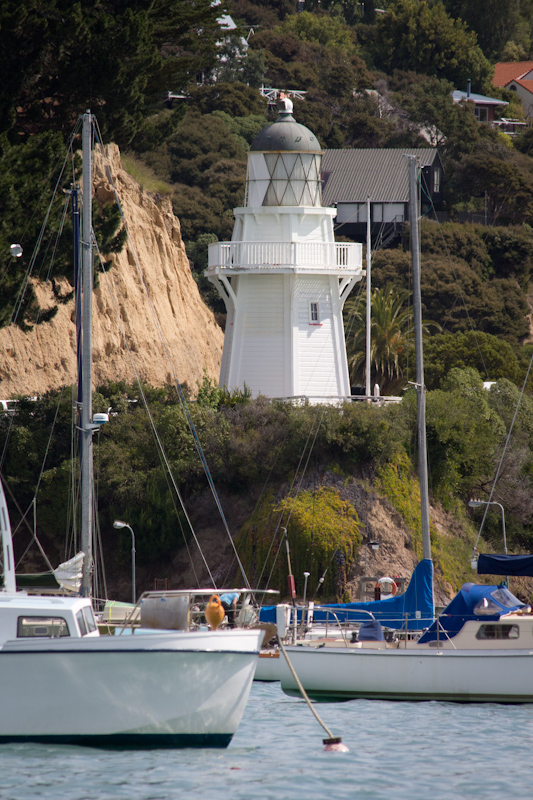 New Zealand: Light house.